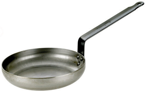 8inch Natural Black Iron Omelette Pan
